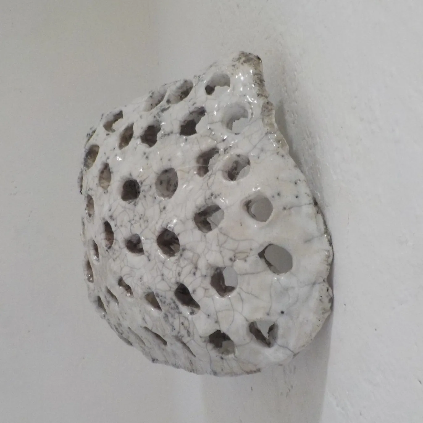 Scultura in Ceramica Bianca Forma