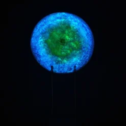 Scultura in vetro blu e verde fluorescente Nebulosa
