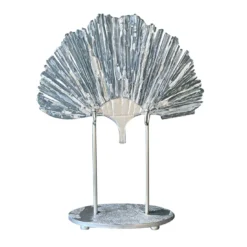 Scultura in vetro trasparente e madreperla di Ginkgo