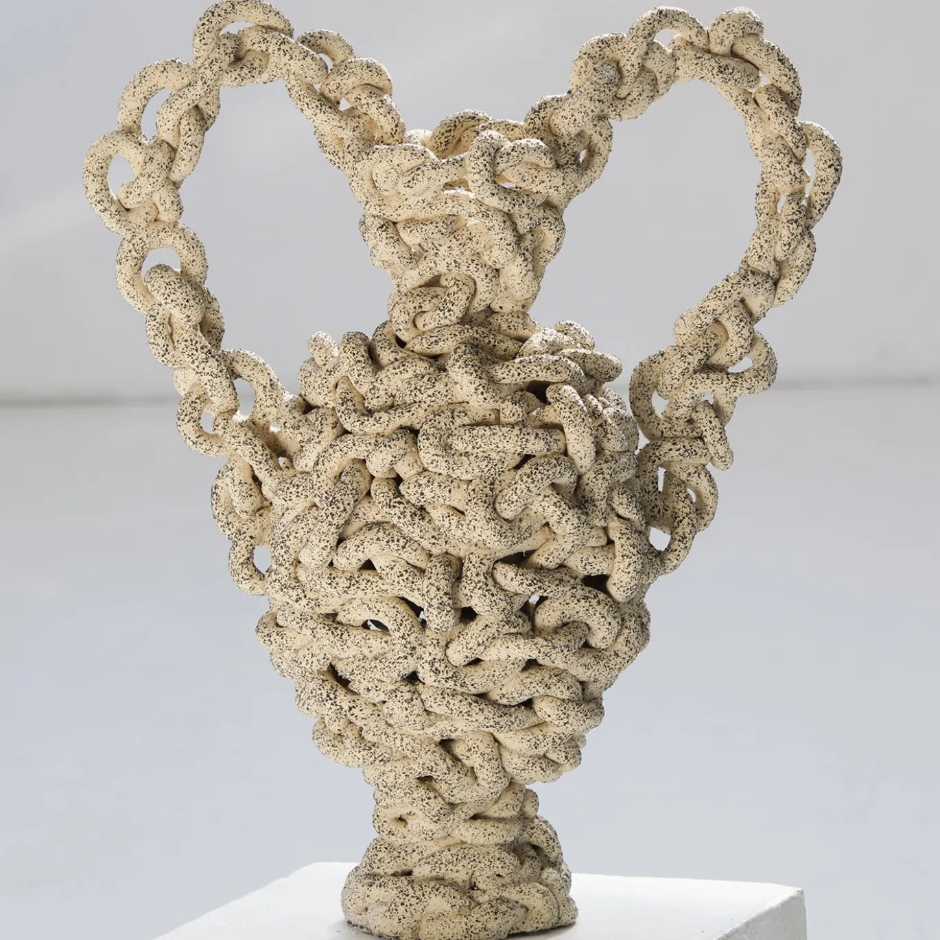 Scultura La Grande Indigestione LGI#04 in Grès Avorio