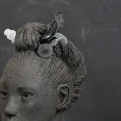 Scultura Nami in Ceramica