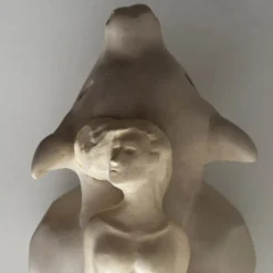 Scultura Pasifae in Ceramica Bianca