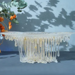Scultura Pioggia di Pepite in vetro trasparente con mica dorata