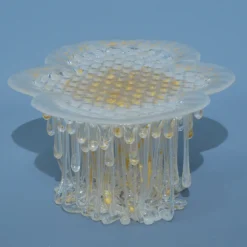 Scultura Pioggia di Pepite in vetro trasparente con mica dorata