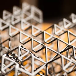 Scultura Prono Structure Grigia