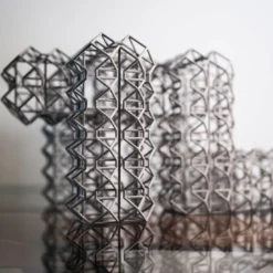 Scultura Prono Structure Grigia