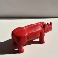 Scultura Rinoceronte in Ceramica Rossa