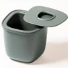 Secchiello per ghiaccio con coperchio in alluminio fuso verde Maris di Kelly Wearstler