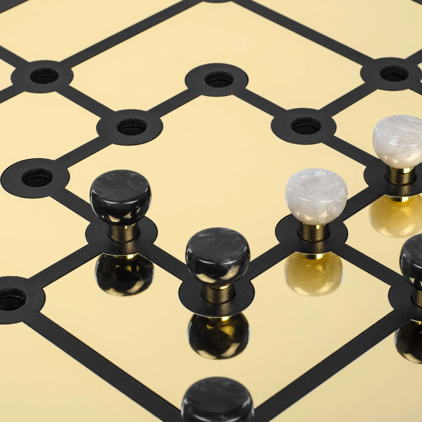 Set da gioco Mill in pelle nero