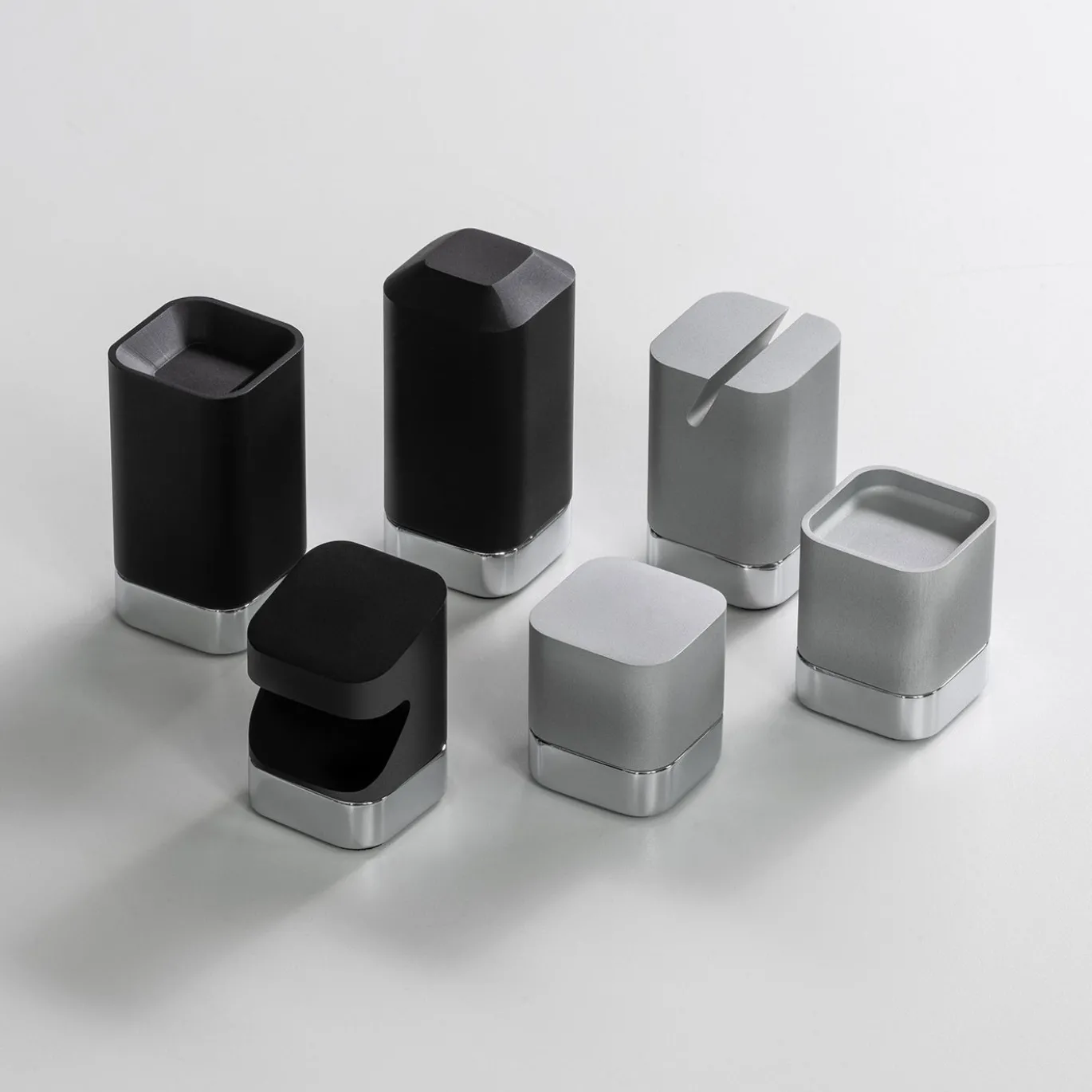Set da Gioco Mossa per Scacchi e Dama in Rovere Nero