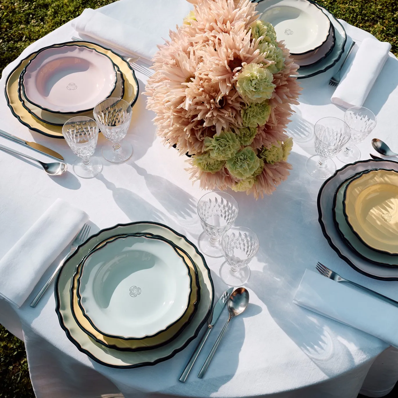 Set da pranzo in ceramica Monogram Verde Velluto Botanico
