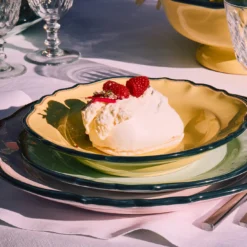 Set da pranzo Monogram Vaniglia Imperiale in ceramica