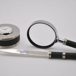Set di accessori da scrivania Galucharme #2 di Nino Basso