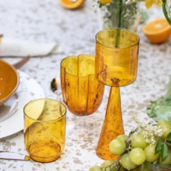 Set di 4 bicchieri da acqua a petali color ambra