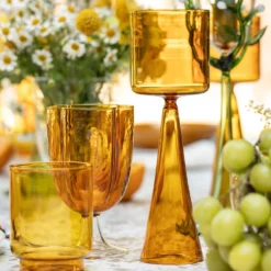 Set di 4 bicchieri da acqua a petali color ambra