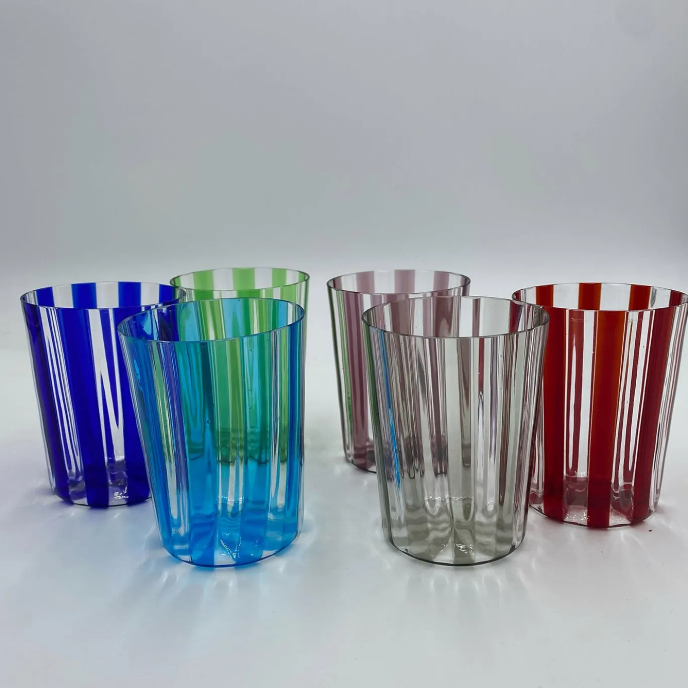 Set di 2 bicchieri da acqua blu chiaro a coste