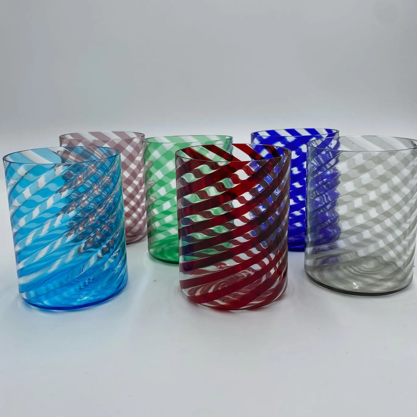 Set di 2 bicchieri da acqua piccoli a spirale rossi