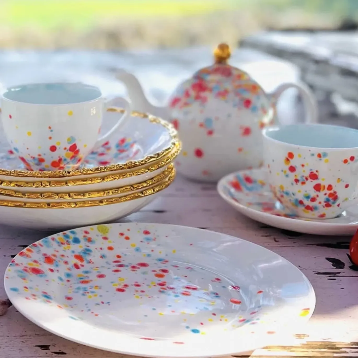 Set di due tazze da caffè e piattino Confetti
