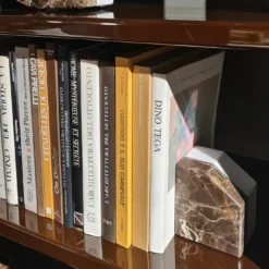 Set di 2 Fermalibri D-ENDS in Marmo Emperador Scuro e Marmo di Carrara