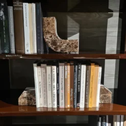 Set di 2 Fermalibri D-ENDS in Marmo Emperador Scuro e Marmo di Carrara