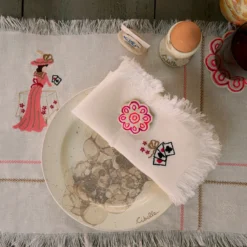 Set di 4 piatti da cena in ceramica con motivo in marmo avorio