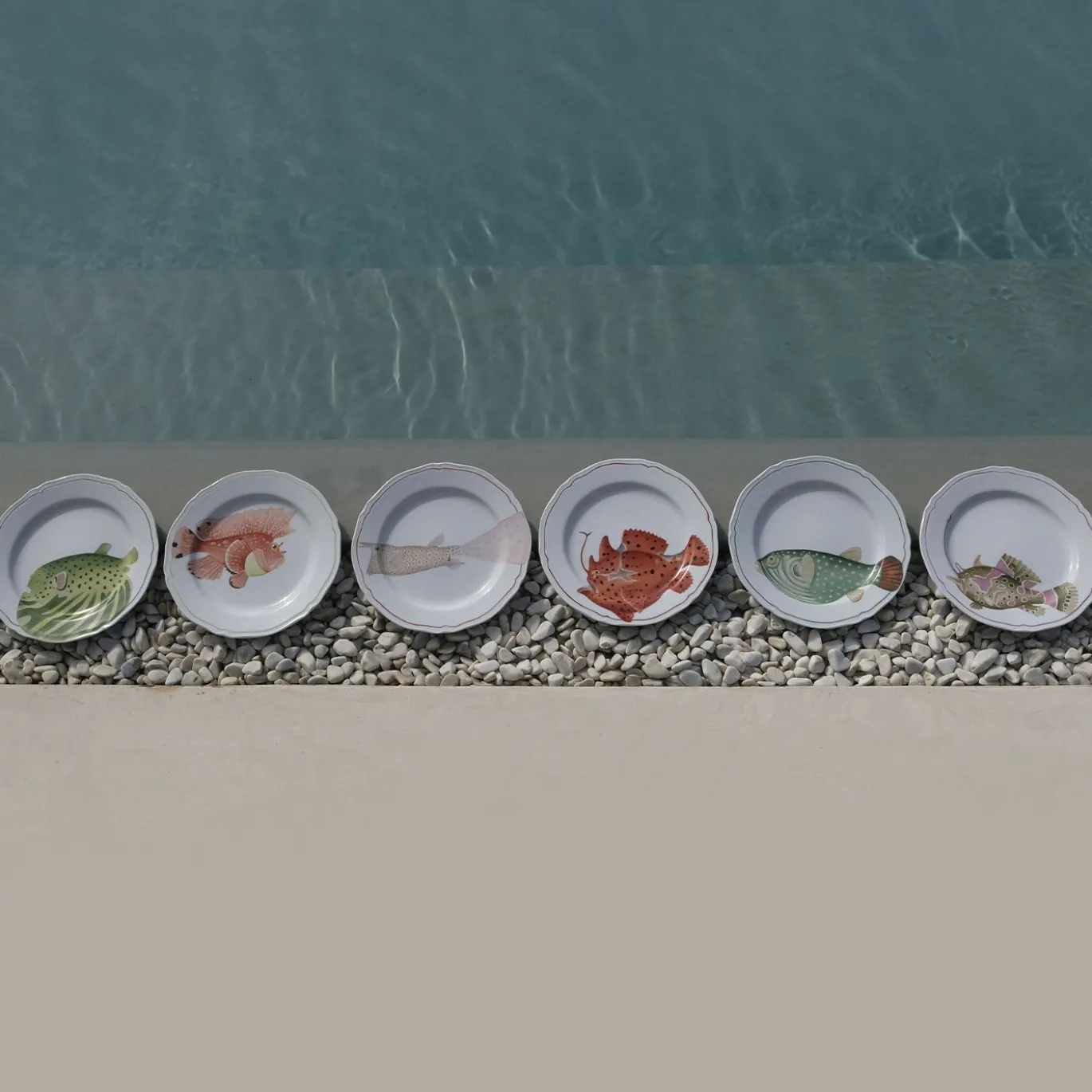 Set di 6 Piatti Piani della Collezione Poisson in Porcellana Dipinti a Mano