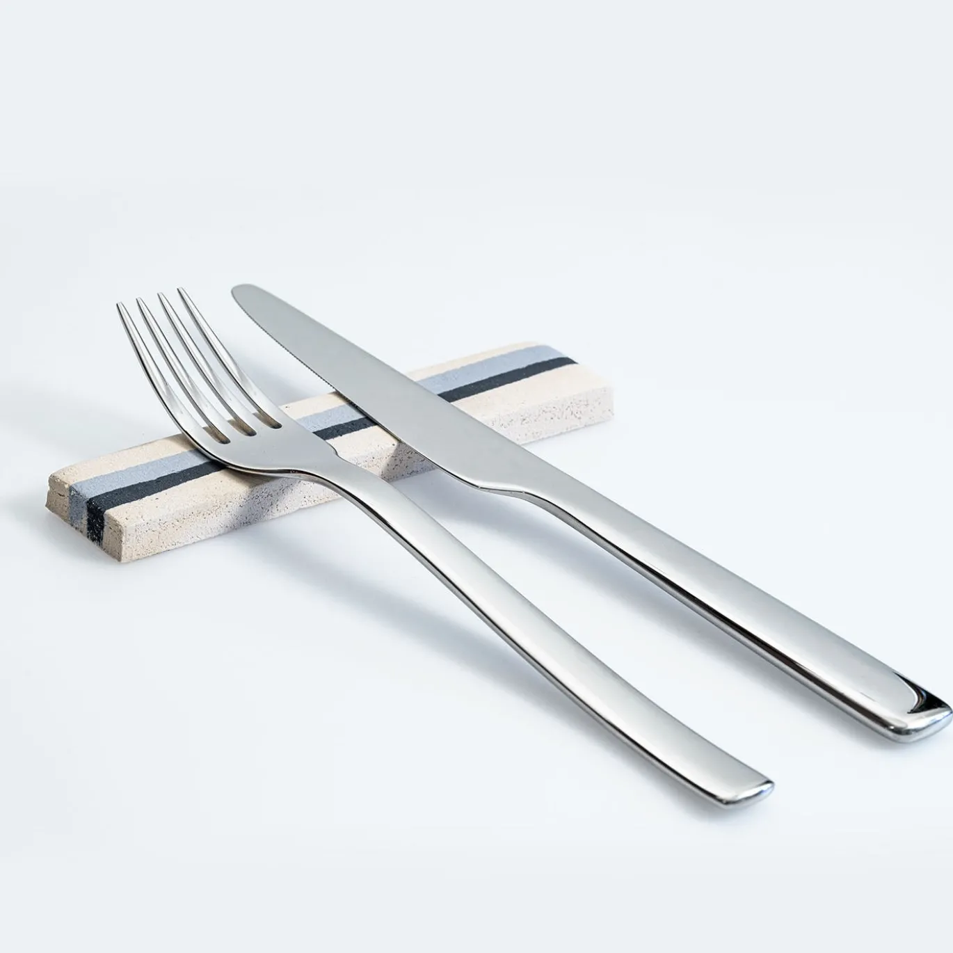 Set di 8 poggia posate Stilo Latte in argilla refrattaria