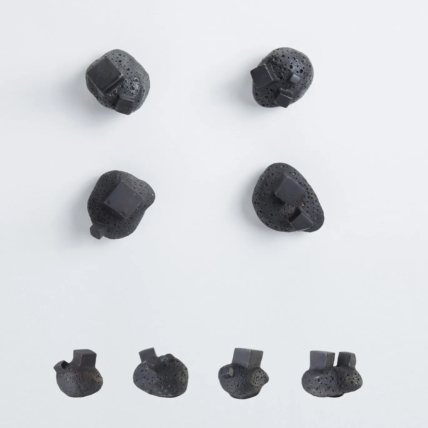 Set di 4 pomelli neri Pietra #2 di Nicole Valenti