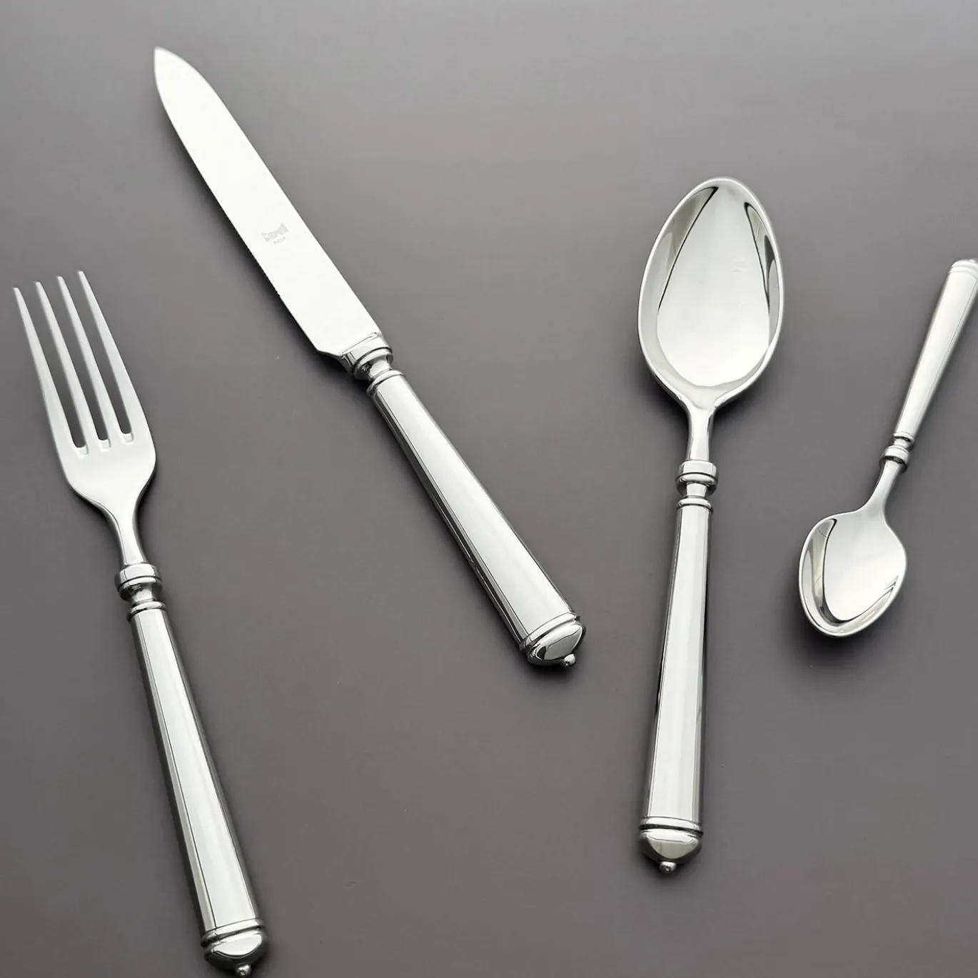 Set di 5 posate Luce in acciaio inossidabile argentato