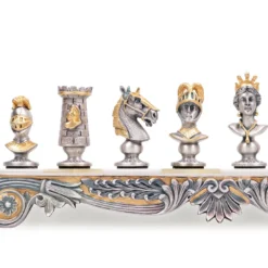 Set di Scacchi Medievale in Bronzo