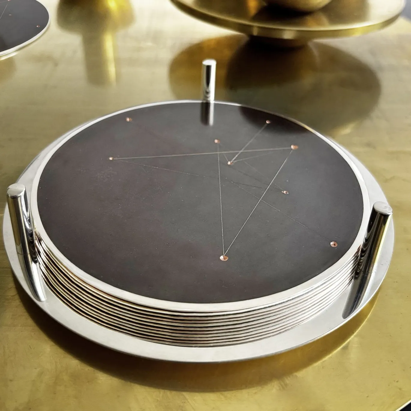 Set di 6 sottobicchieri Eon in rame placcato argento e annerito