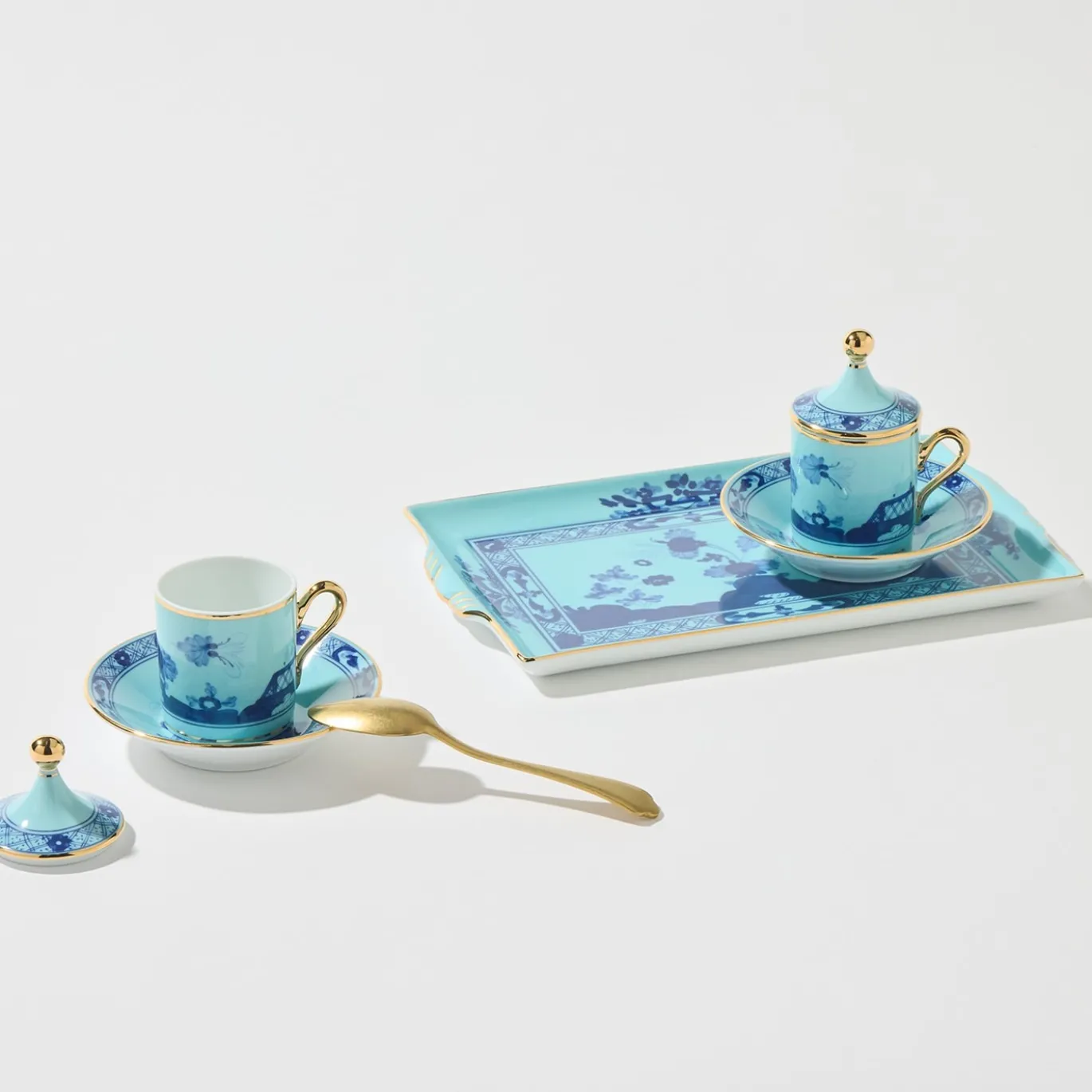 Set di 2 Tazze da Caffè con Coperchi e Vassoio Oriente Italiano Iris