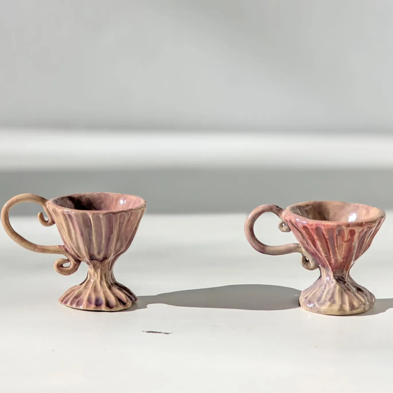 Set di 2 tazze da caffè Rocco in ceramica rosa con manici