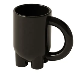 Set di 4 tazze scultoree mUUUUg in ceramica lucida nera