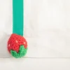 Set di 4 tovagliette in lino bianco e verde con fragole all'uncinetto