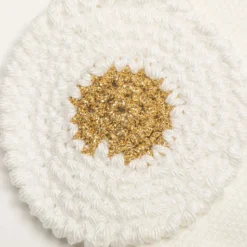 Set di 2 tovagliette rotonde grandi all'uncinetto in cotone bianco