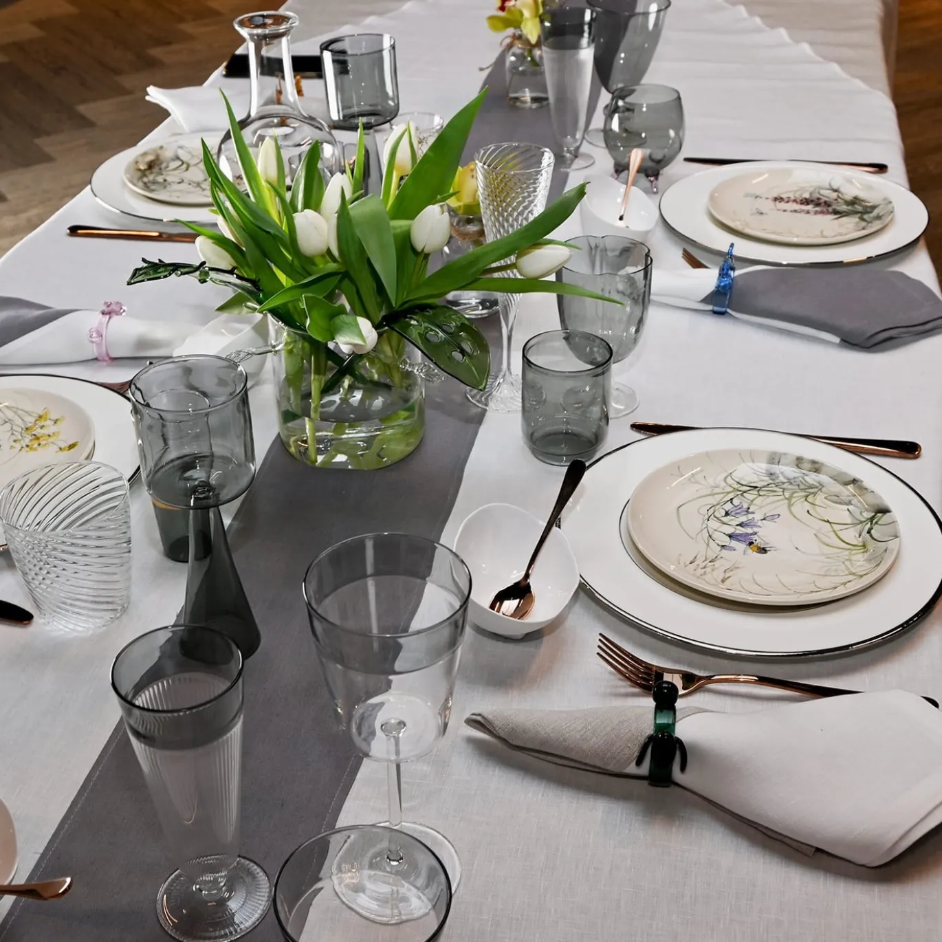 Set di 4 tovaglioli di lusso in lino bicolore bianco-grigio