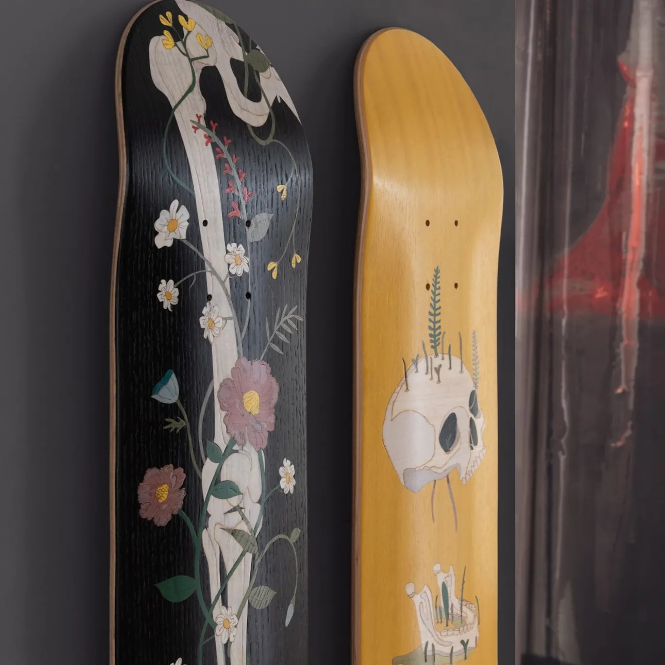 Skateboard decorativo nero Life After Life
