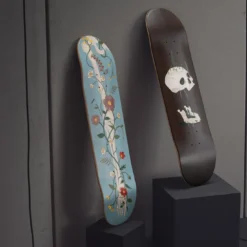 Skateboard decorativo Old Skull Brown