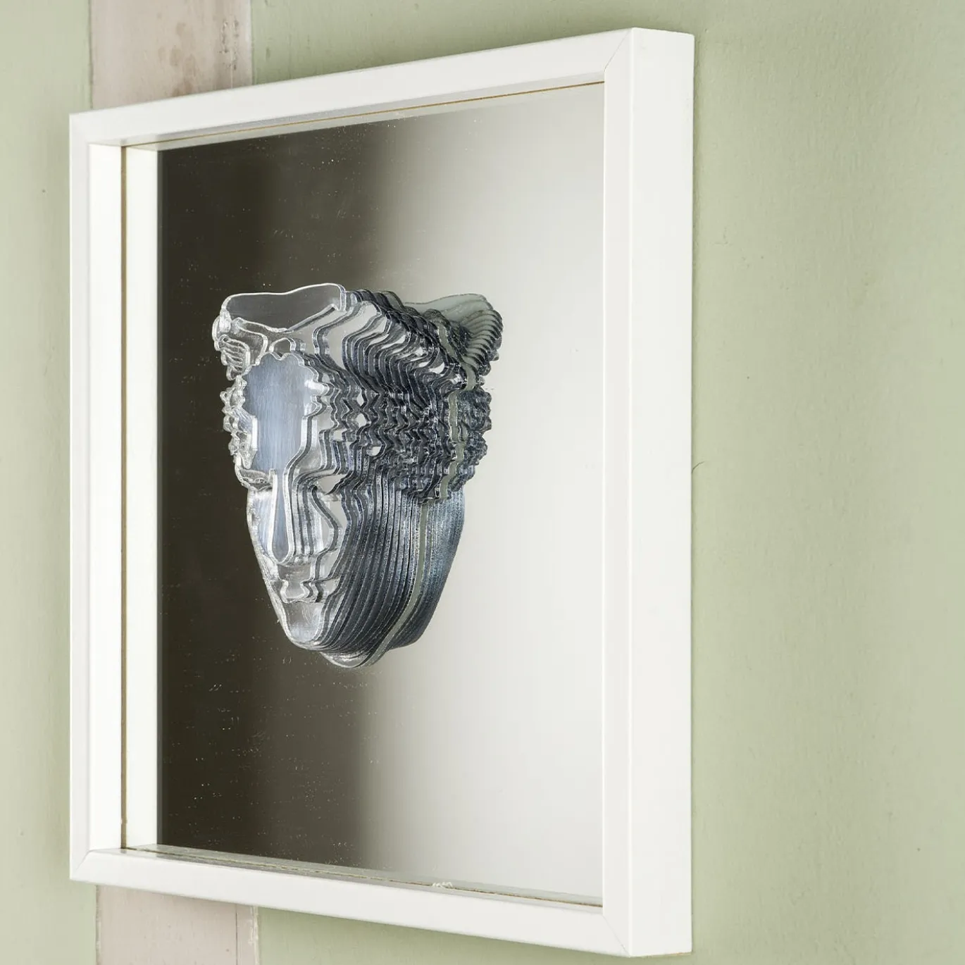 Specchio scultoreo Hera