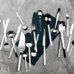 STILE Set di cucchiaio e forchetta da portata di Pininfarina
