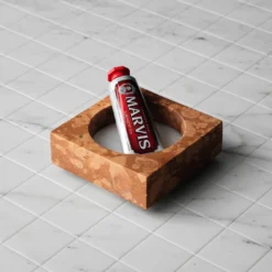 Svuotatasche Elemento 10 Quadrato in Marmo Rosso