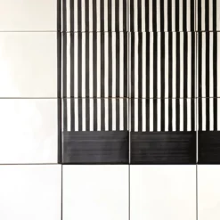 Tappeto Composizione ceramica in bianco e nero di Giuliano Andrea dell'Uva 160 X 120