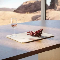 Tavoletta White Carrara Place Board di Studioformart