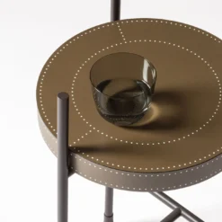 Tavolino in pelle marrone Oblivion