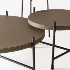 Tavolino rotondo in pelle marrone Oblivion (piccolo)