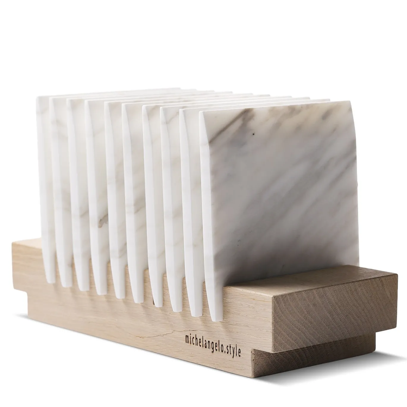 Telaiata Quadrata Set di 10 Mini Vassoi in Marmo con Base in Rovere