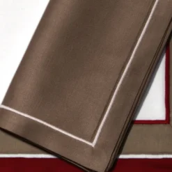 Tovagliette e tovaglioli - Rosso, beige e bianco