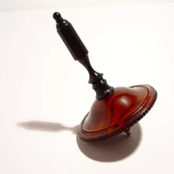Trottola in ebano e coccobolo