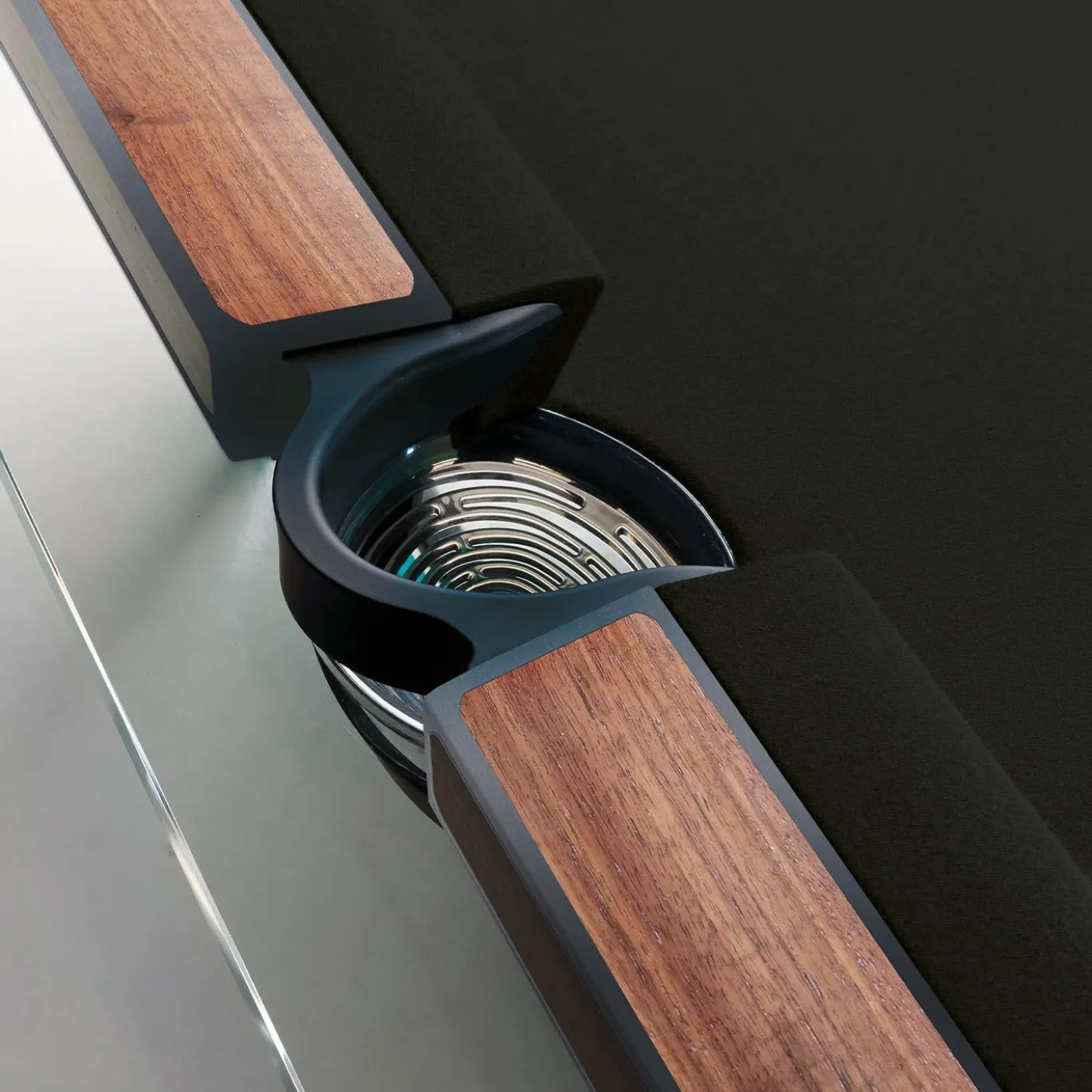 T1.3 Tavolo da biliardo in legno - 8 piedi